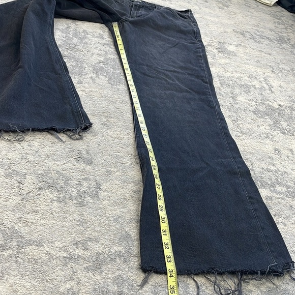 New Paige Sonja Angled Pockets Jeans Black Magnet Distressed Denim Sz 31 - Picture 11 of 14